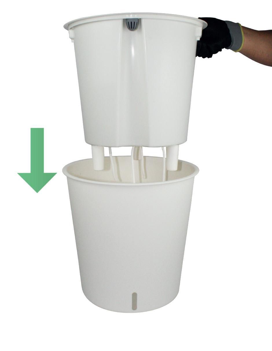 Maceta Pátzcuaro de plástico con sistema automático de riego